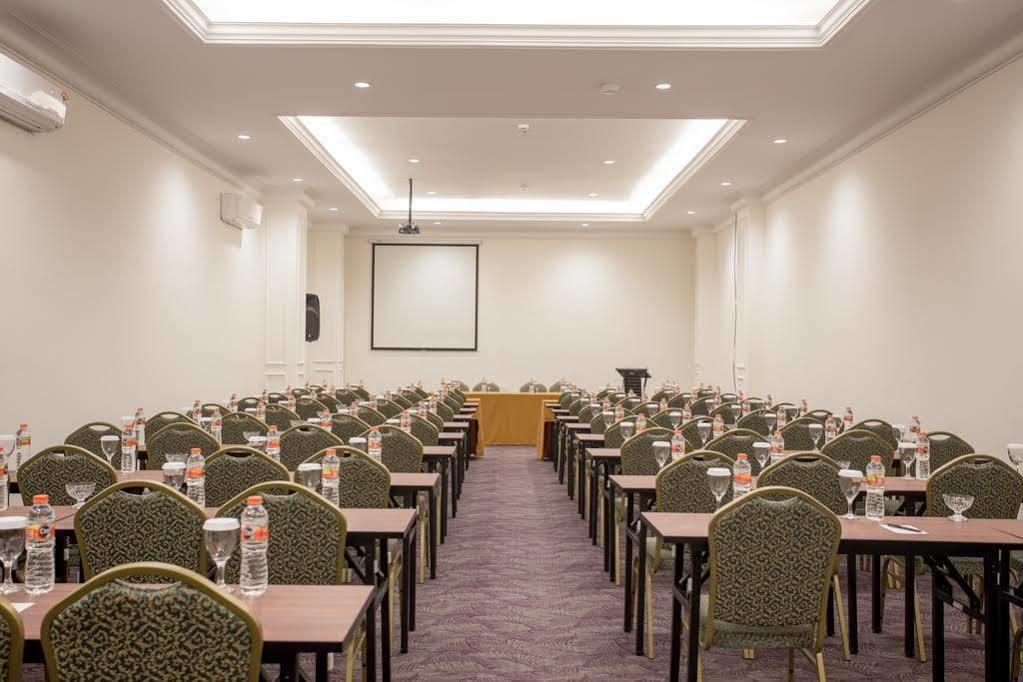 Same Hotel Маланг Экстерьер фото